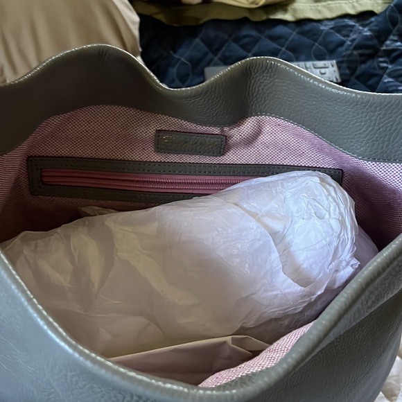 NWOT. Soft pebble leather. Never used. Comes with coin purse and key fob - Picture 4 of 5